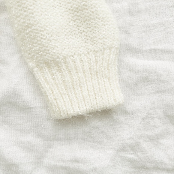 Vintage Cream Cable Knit Sweater with Bows and Pearls Size Large Coquette Girly - Picture 9 of 14